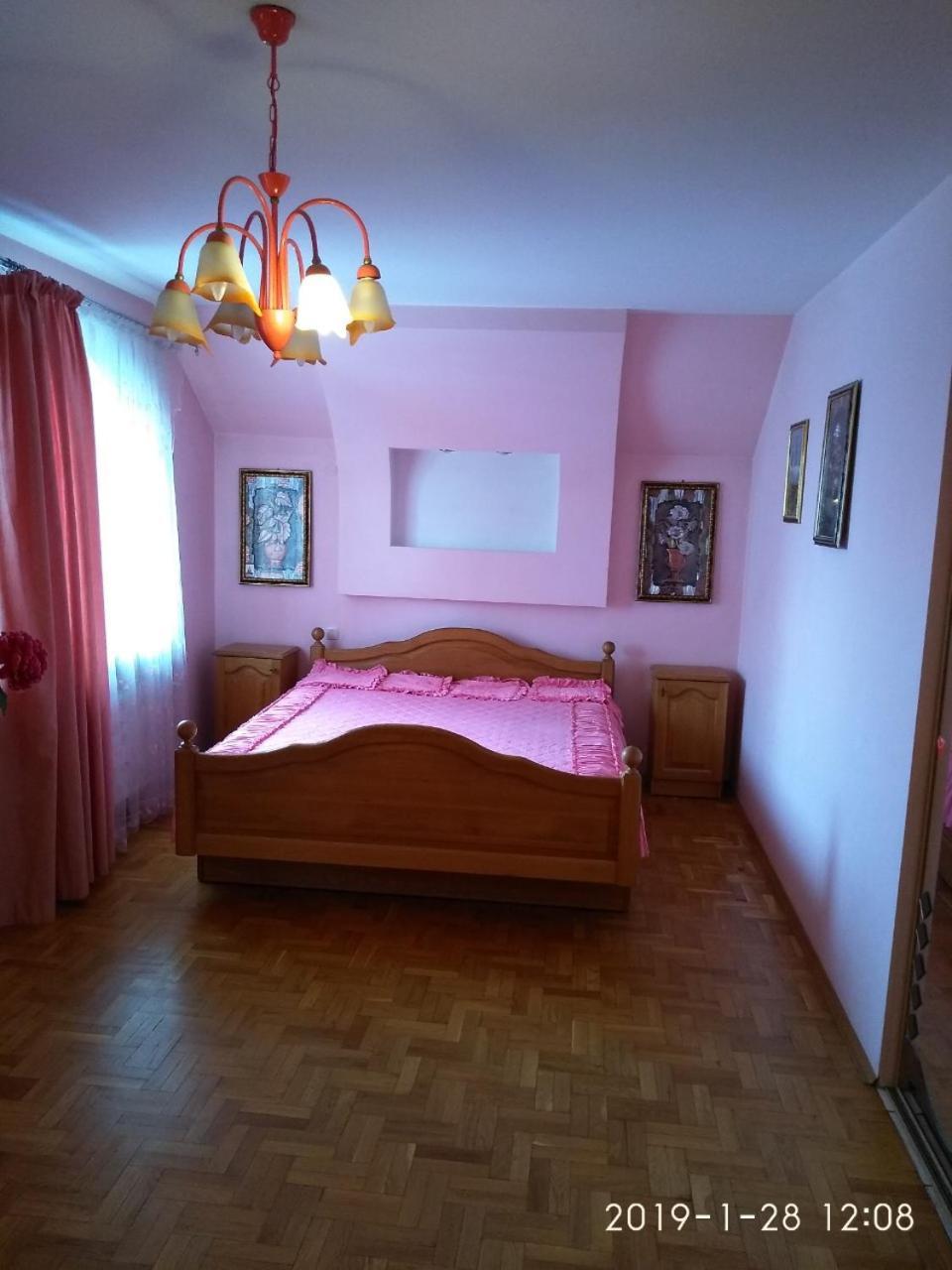 Будинок В Центрі Lutsʼk Extérieur photo
